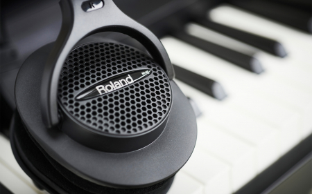 Студийные наушники Roland RH-A7-BK